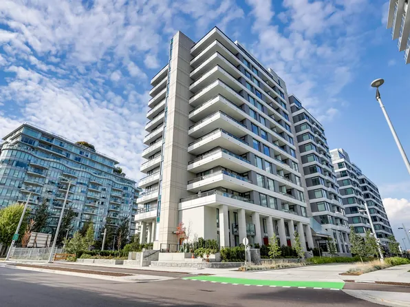 1688 Pullman Porter St #808, Vancouver, BC V6A 0H4