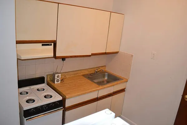 Rented by Cover Realty NYC | media 48