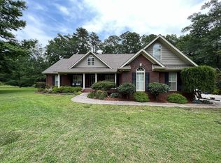 111 Smith Ln, Boaz, AL 35956