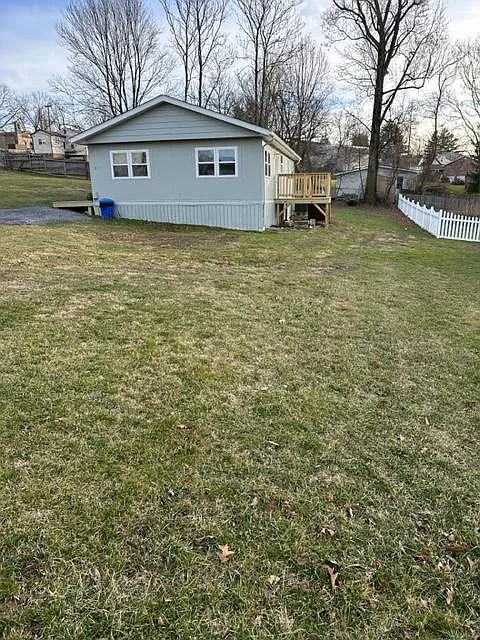 Building Photo - 815 Shaffer Ln