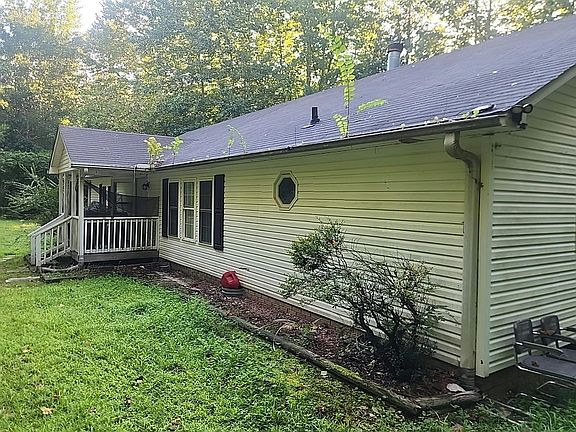 2nd image of 590 Oneil Rd
