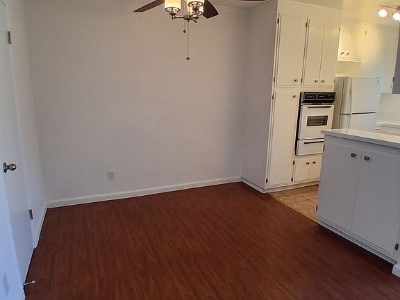 3rd image of 11815 Mayfield Ave APT 203