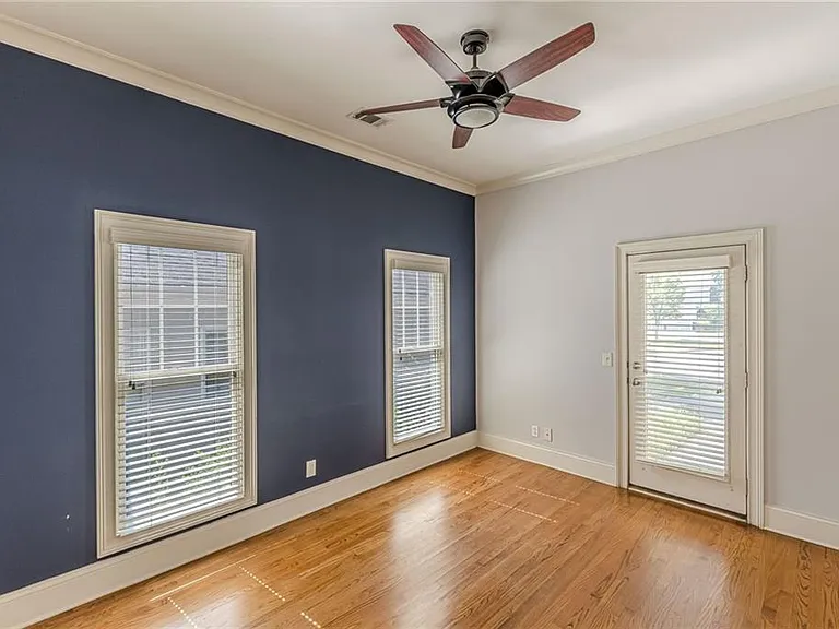 1645 Woodward Way — Photo 47