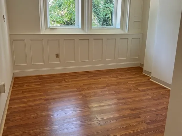 76 Elm St APT 210, Boston, MA 02130