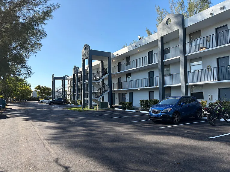 Vista Shores — Photo 27