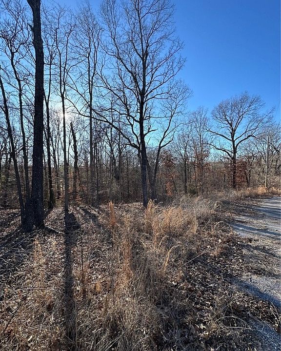 2nd image of 16-19723-000 Duart Dr #1