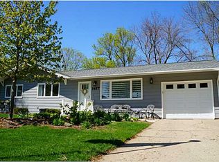 1417 Highview Dr, Perry, IA 50220
