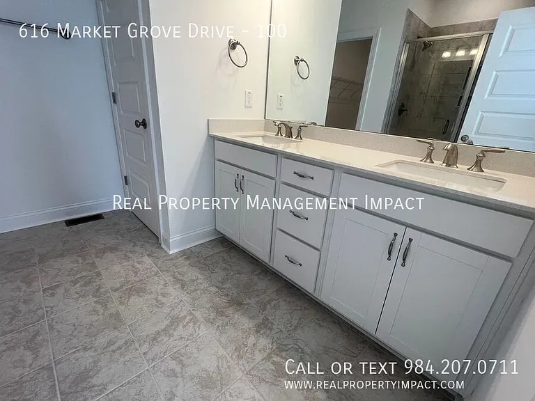 616 Market Grove Dr #100 — Photo 38