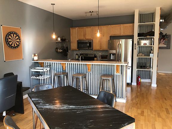 4th image of 2422 Tremont Pl APT 104