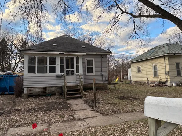 118 6th Ave NW, Oelwein, IA 50662