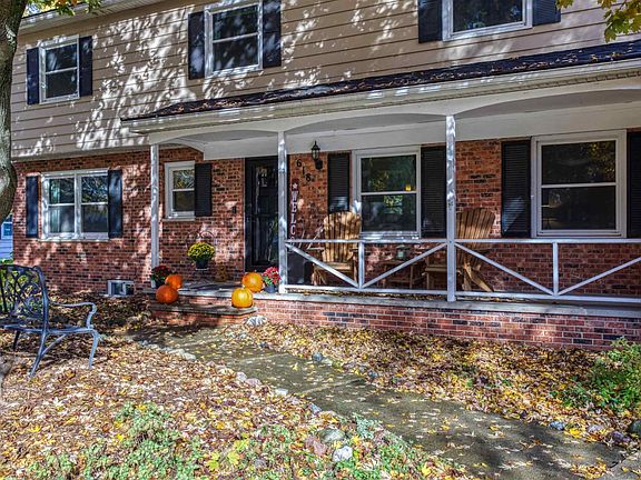 2nd image of 618 Kessler Dr