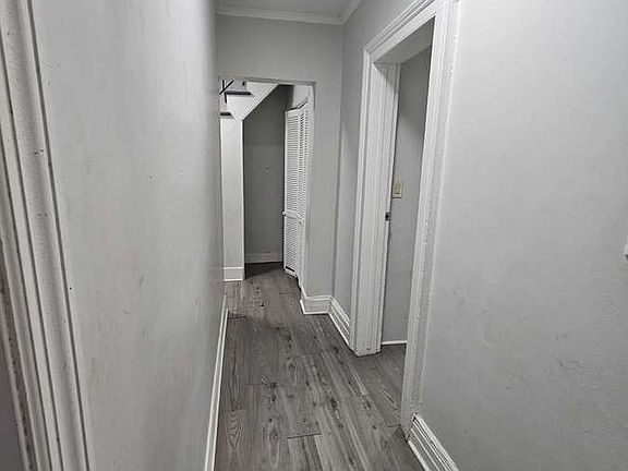 5th image of 211 Macquesten Pkwy N #1