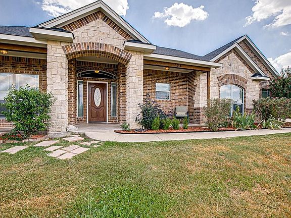 5th image of 124 Saddle Horn Ln