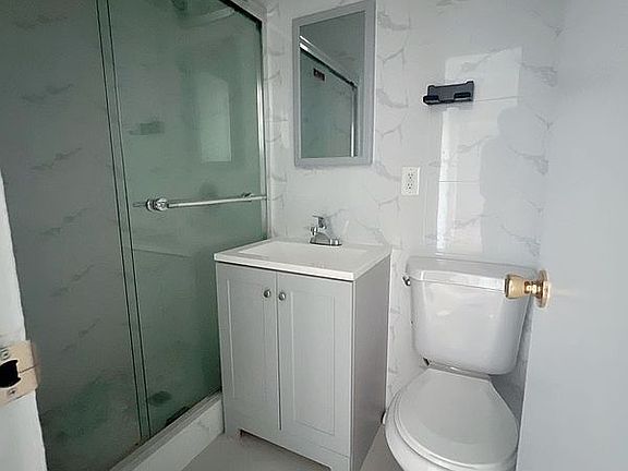 3rd image of 140-15 Holly Ave #4B