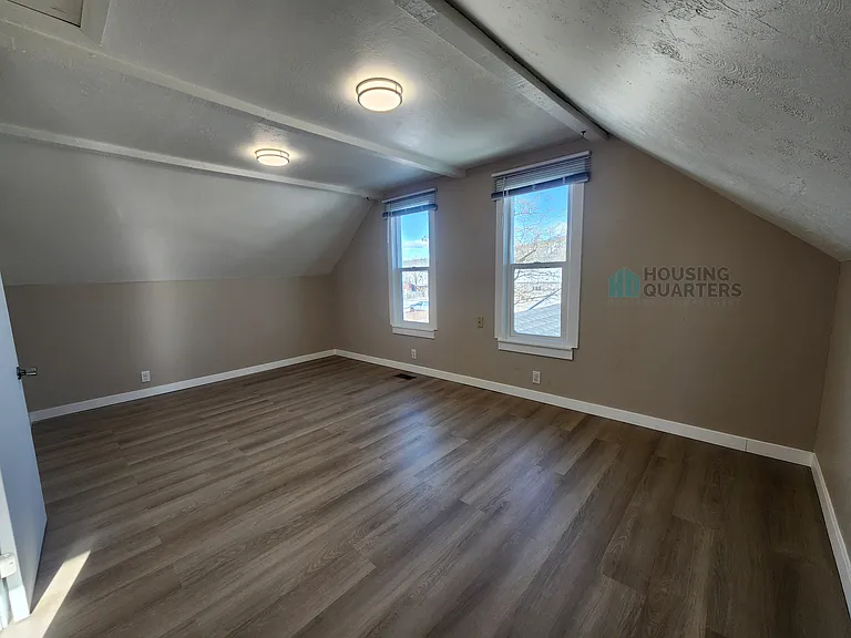 4730 N Freya St — Photo 12