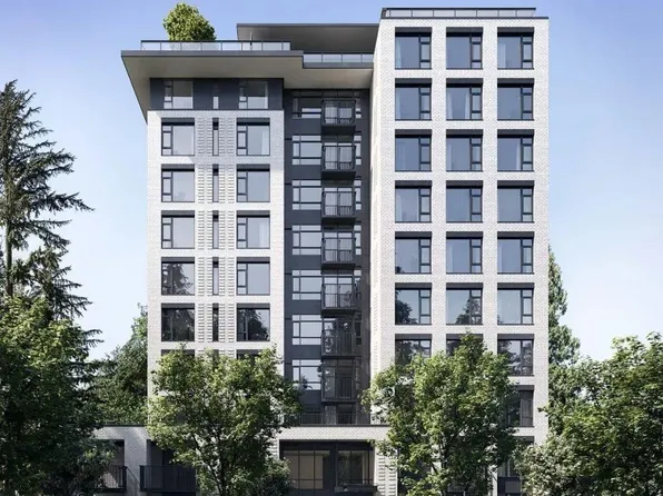 8750 University Cres #809, Burnaby, BC V5A 0G9