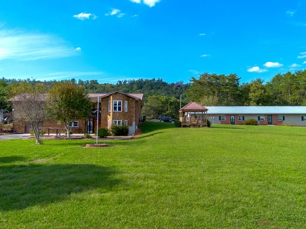 920 Newell Cir, Seymour, TN 37865