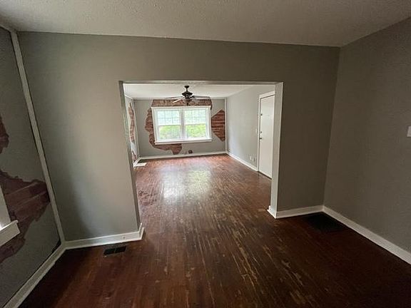 3rd image of 823 E 42nd St #2W