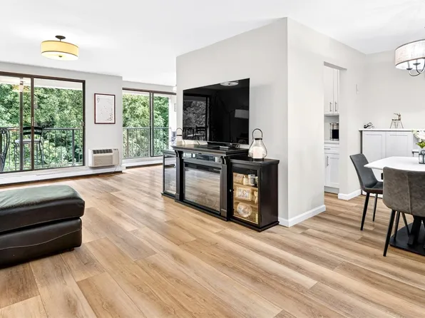 1 David Lane #8B, Yonkers, NY 10701