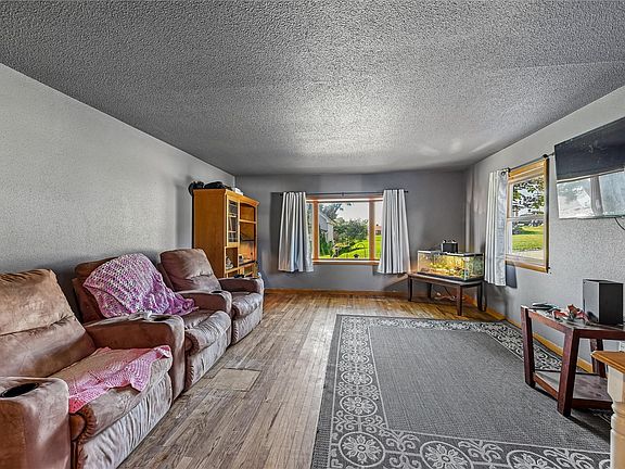 5th image of 408 Union St