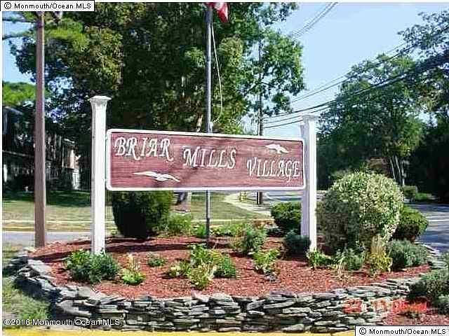 1st image of 20 Briar Mills Dr