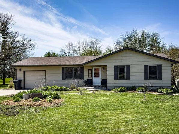 208 S Oak St, Lamoni, IA 50140