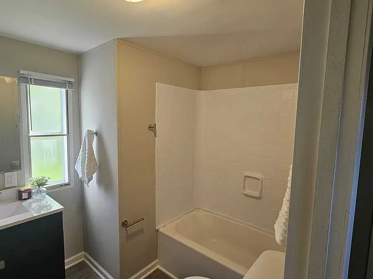 2737 W Washington Ctr #287 — Photo 7