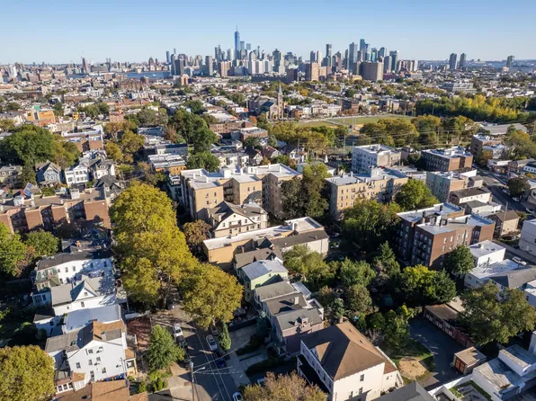 87 Sherman Place image 24 of 37