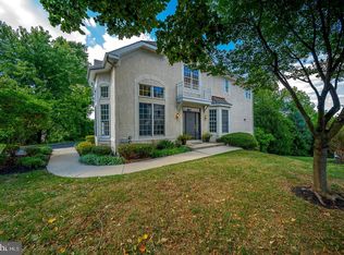 1022 Riverview Ln, Conshohocken, PA 19428