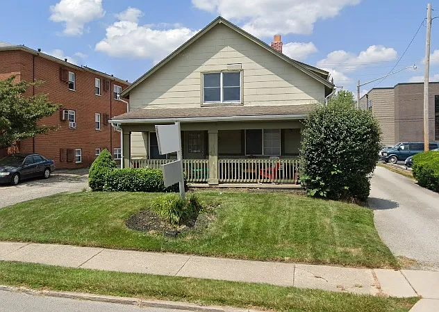 2 bed, 1000 sqft, $1,200 — Photo 1
