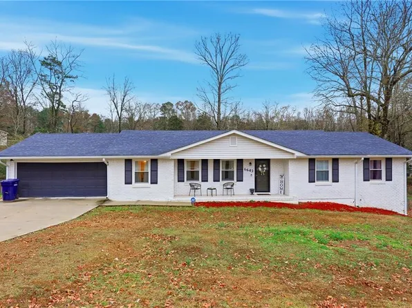 6642 Forestdale Ln, Douglasville, GA 30135