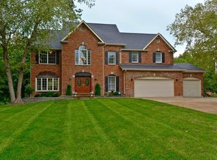 16046 Pierside Ln, Ballwin, MO 63021