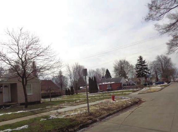 5th image of 5987 Vivian St