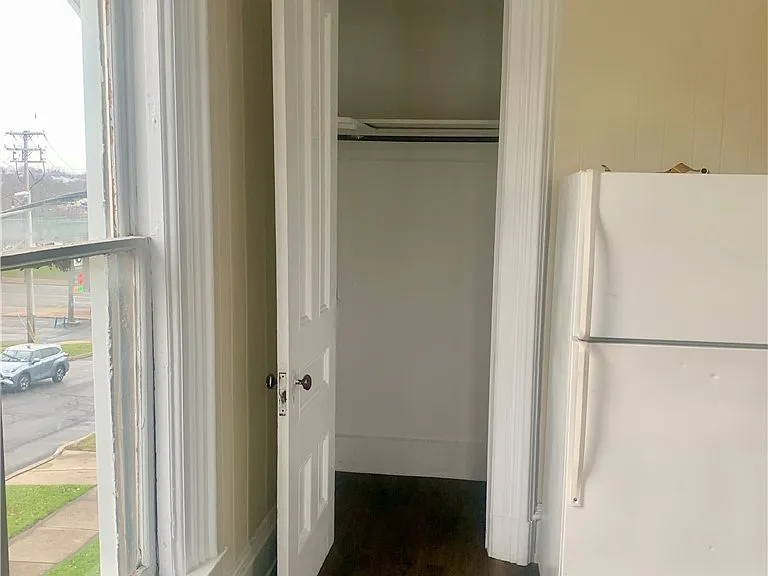 146 E 2nd St #7 — Photo 5