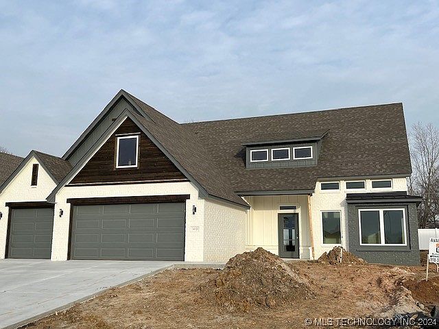 1st image of 1413 N 72nd St