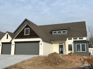 1413 N 72nd St, Broken Arrow, OK 74014