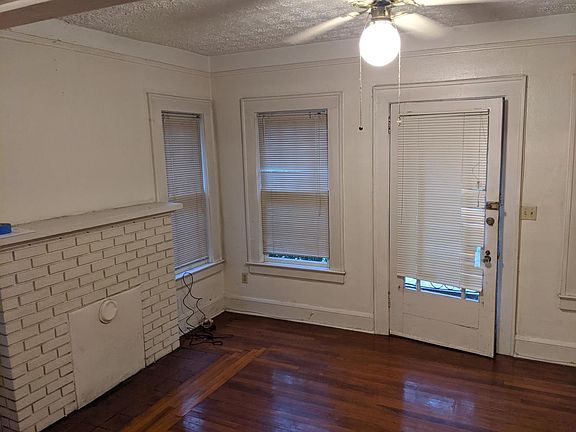 4th image of 2792 Downing St