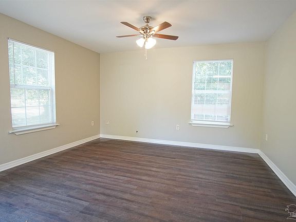 3rd image of 3805 W Moreno St