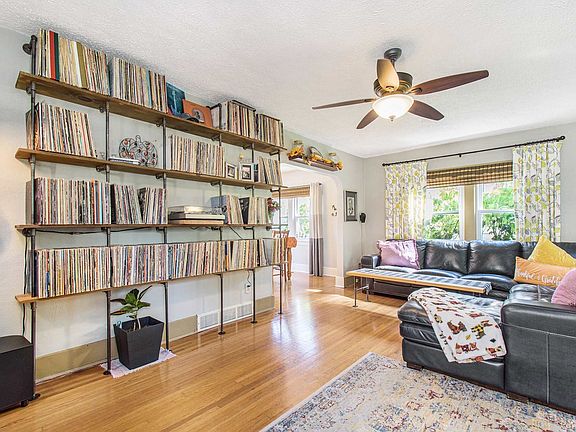 4th image of 118 N Corona St