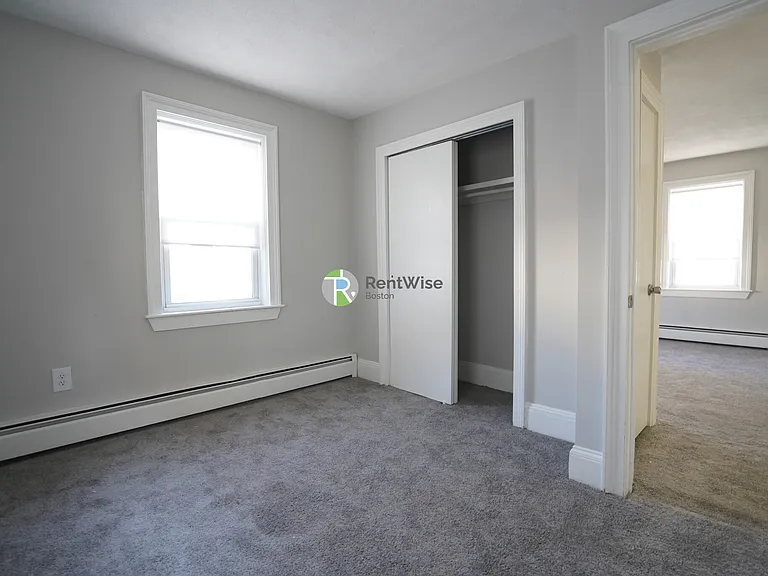 3 Winship Pl — Photo 8