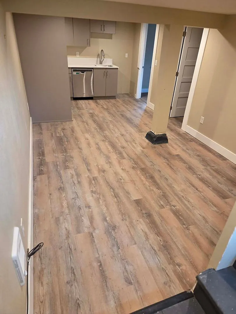 Portsmouth neighborhood - 2 bedroom apartment - new remodel — Photo 4