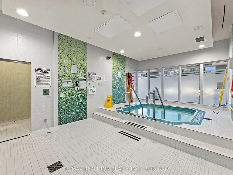 7890 Bathurst St #1601 — Photo 7