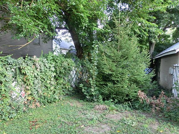 5th image of 202 Bellefontaine Ave