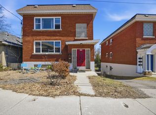 383 Main St #3, Ottawa, ON K1S1E2