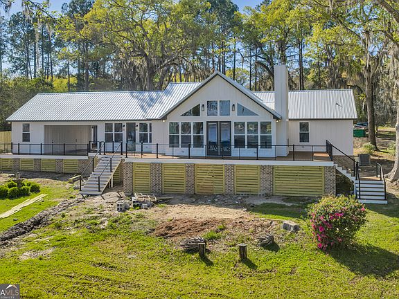3rd image of 655 Flintside Dr