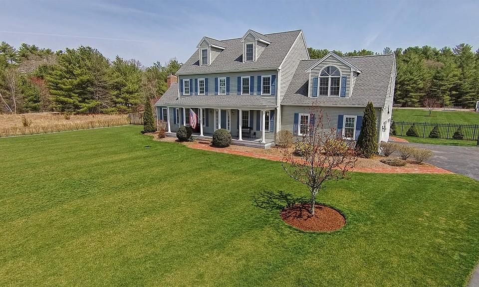 1st image of 26 Cottonwood Cir