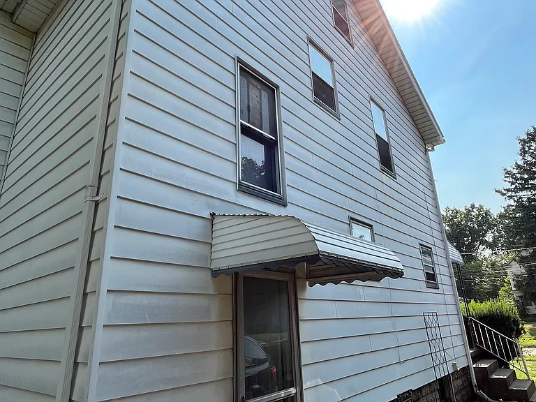 41 N Brockway Ave — Photo 2