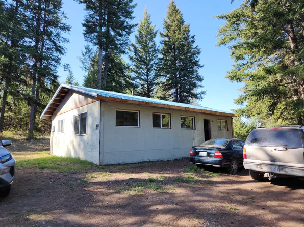 51 Trap Line Loop Rd, Oroville, WA 98844