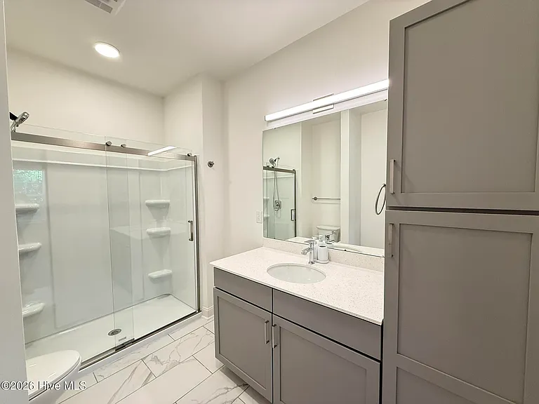355 James St — Photo 24