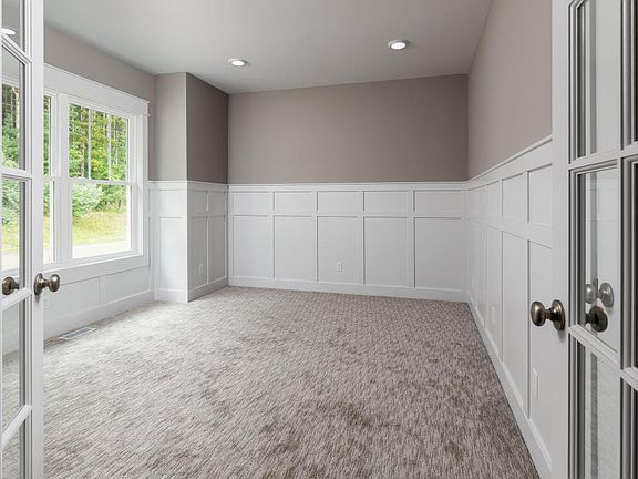 2nd image of 4488 Oak River Dr NE